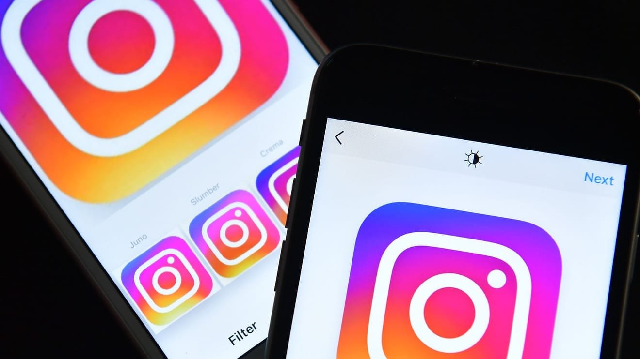 Instagram enrages users after accidentally eliminating scrolling in apparent redesign